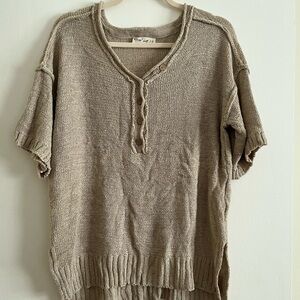 New In Short Sleeve Top